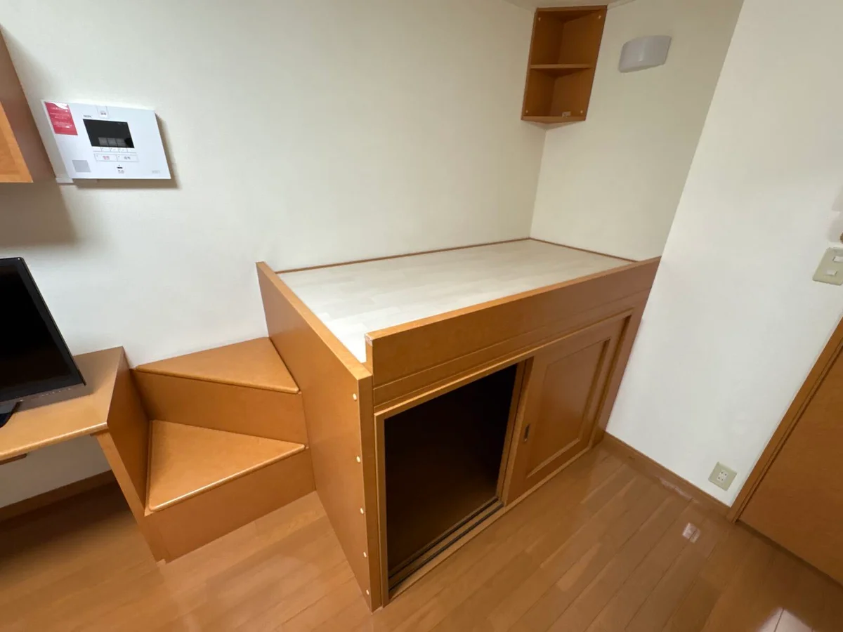 1階はフローリング、2階はじゅうたんです。