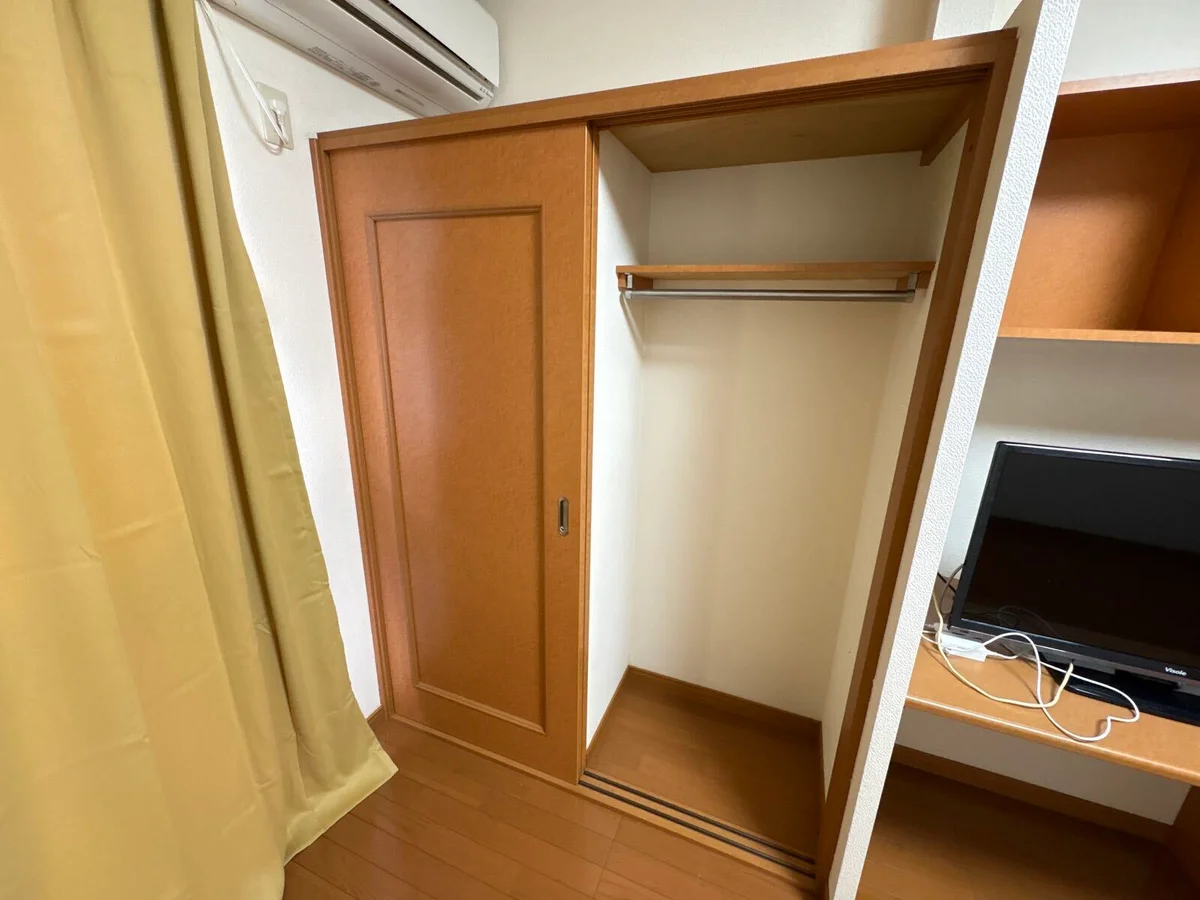 1階はフローリング、2階はじゅうたんです。