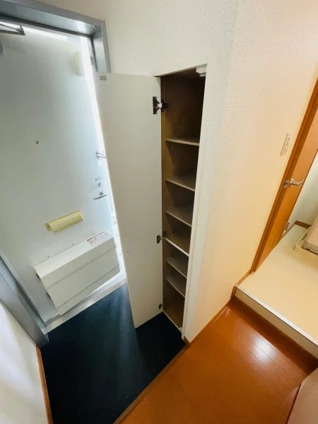 シューズボックス