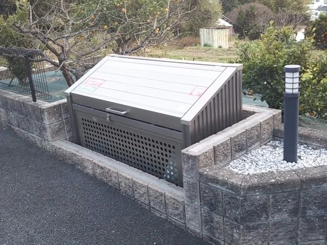 ゴミ捨て場
