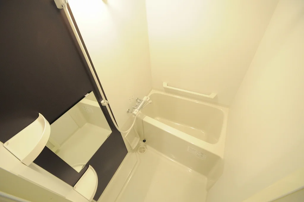 同シリーズの類似となります。現況を優先致します。