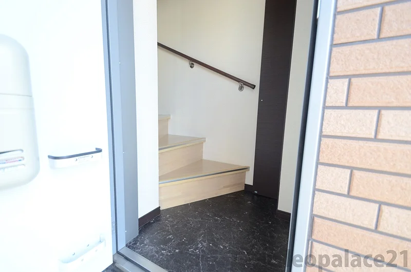 実際のお部屋と異なる場合がございます