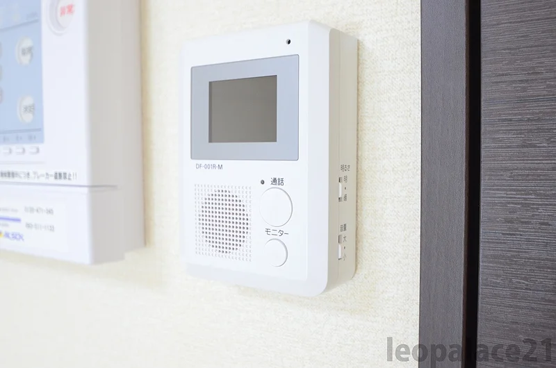 実際のお部屋と異なる場合がございます