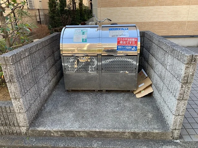 ダストボックス