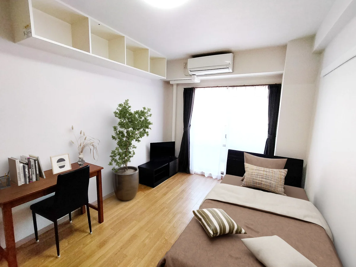 写真はお部屋のイメージです。ラグなどの室内装飾はございません。