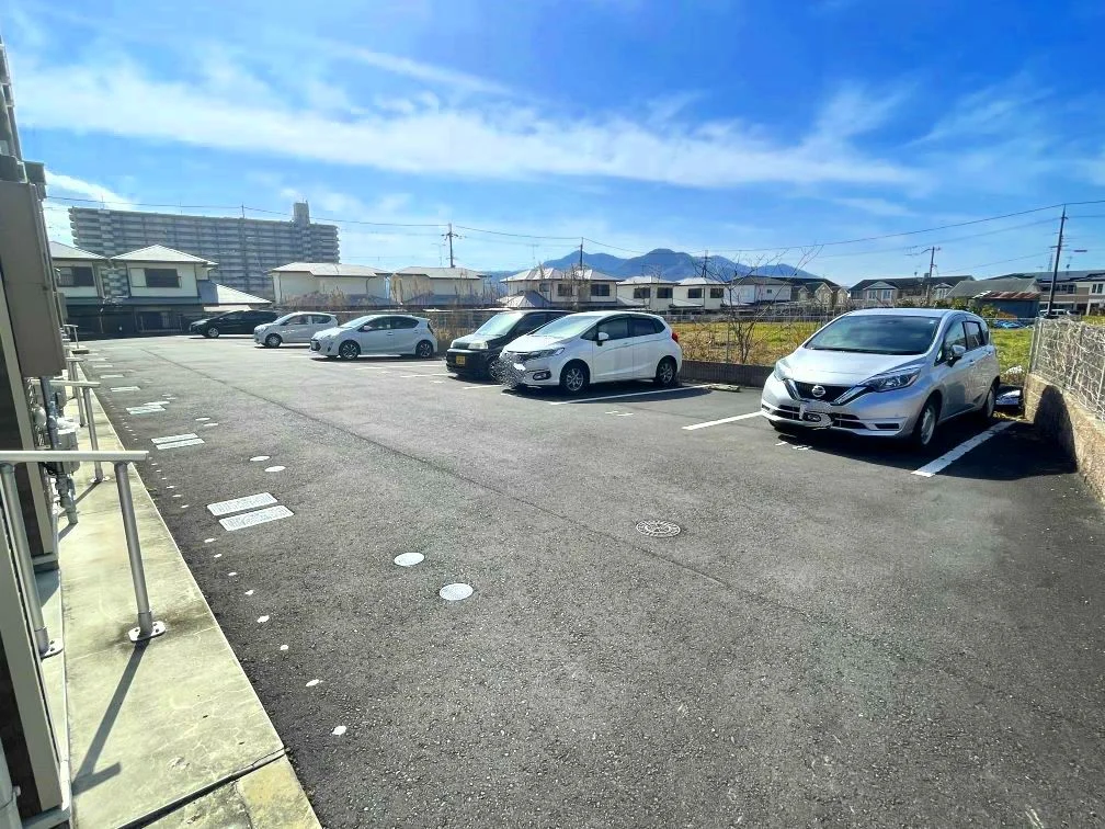 敷地内に駐車場あり