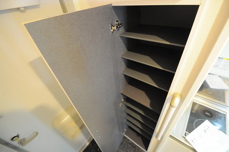 同シリーズの類似となります。現況を優先致します。