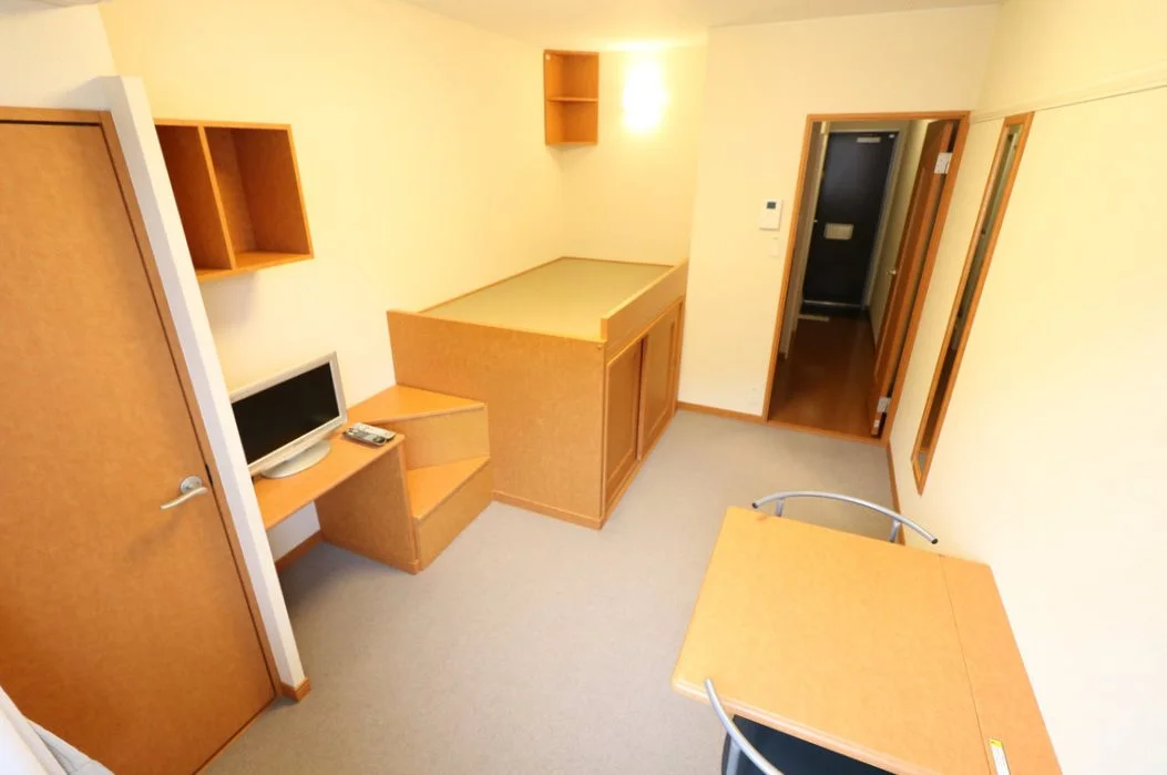 １Ｆはフローリング仕様・２Ｆは絨毯仕様になります。