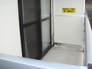 ベランダ付き。同タイプの物件写真です。