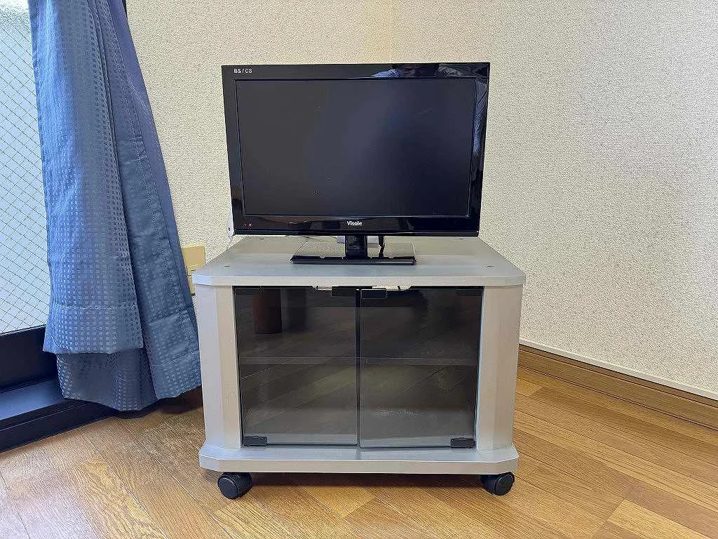 ※同タイプ部屋の写真となります（TV・TV台）