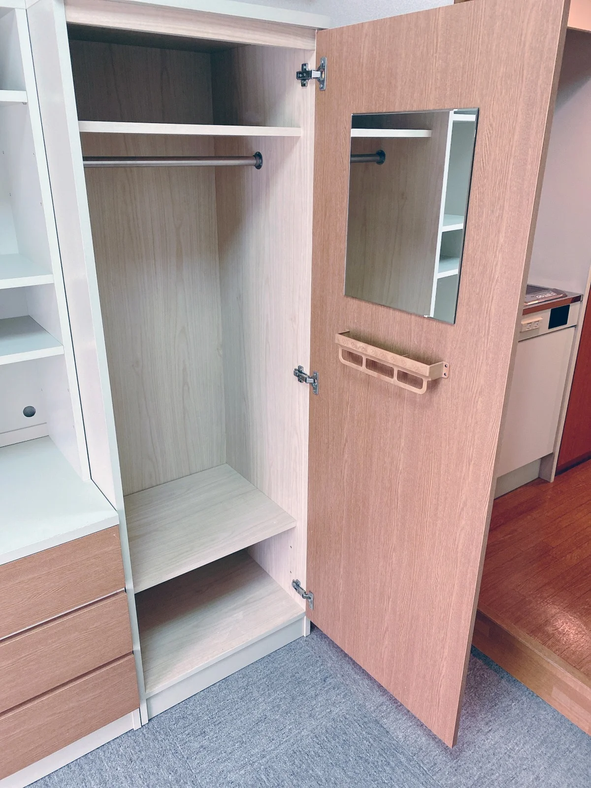 クローゼットもあり長期滞在にもおすすめ