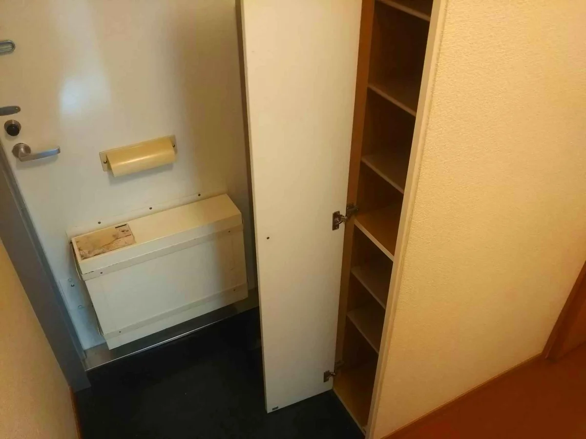 シューズボックス