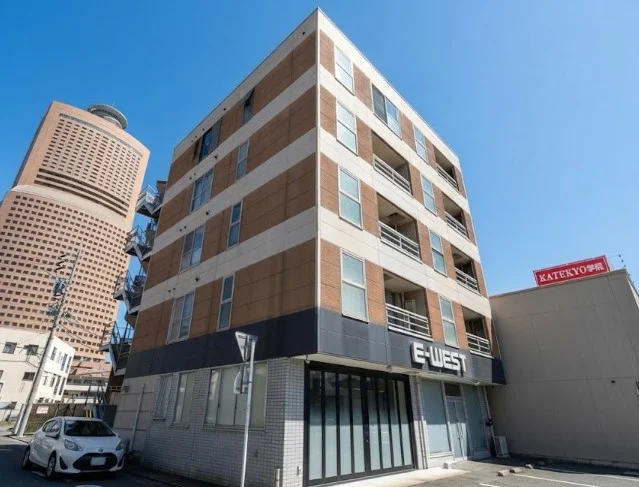 目の前に駐車場有！