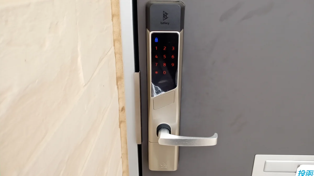 お部屋により鍵の形状が異なります。