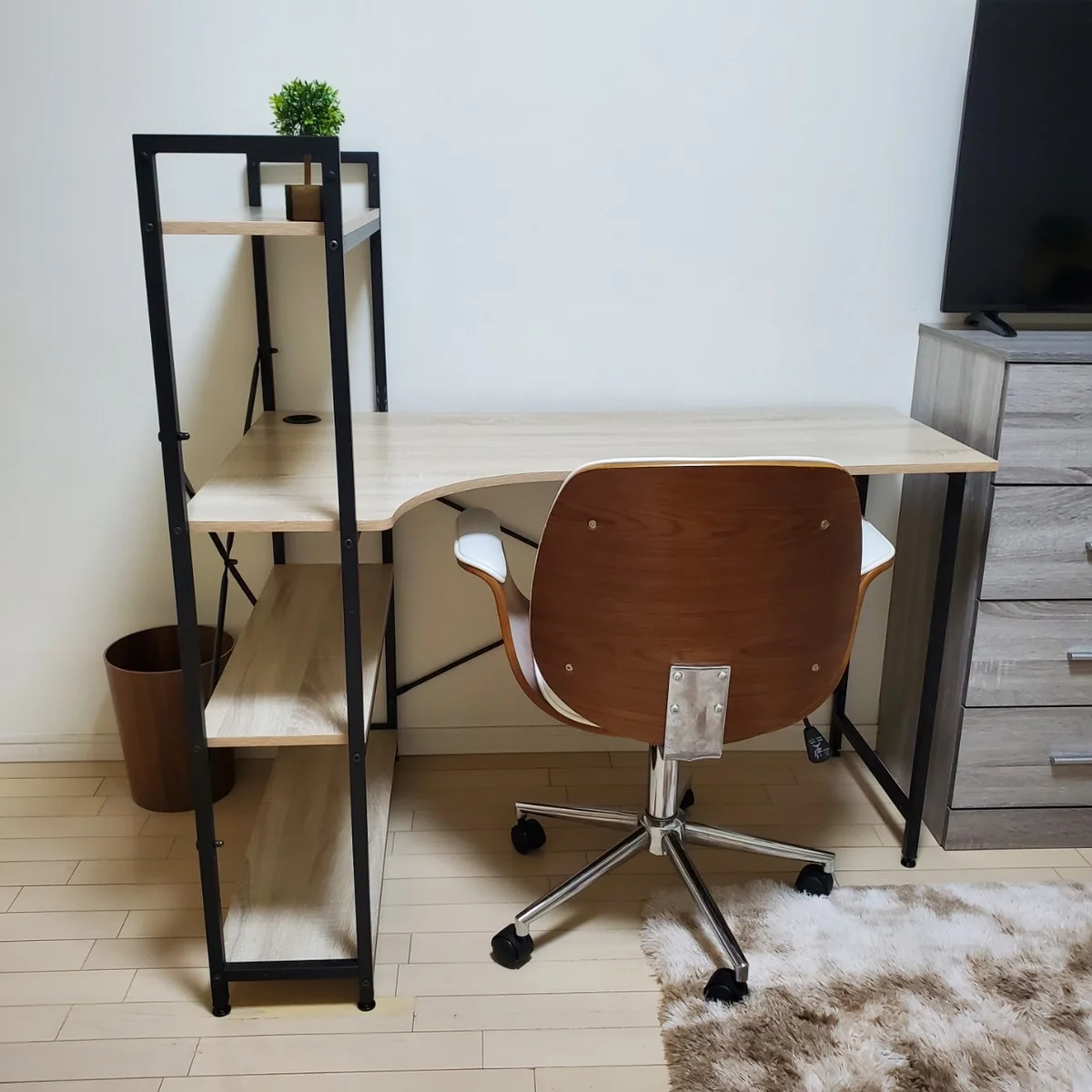 デスク・チェアも完備♪