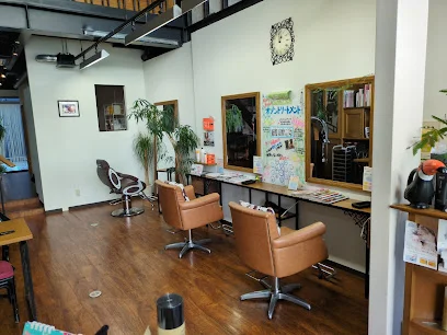 美容室ヘアーリークスまで徒歩5分