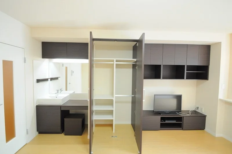 同シリーズの類似となります。現況を優先致します。