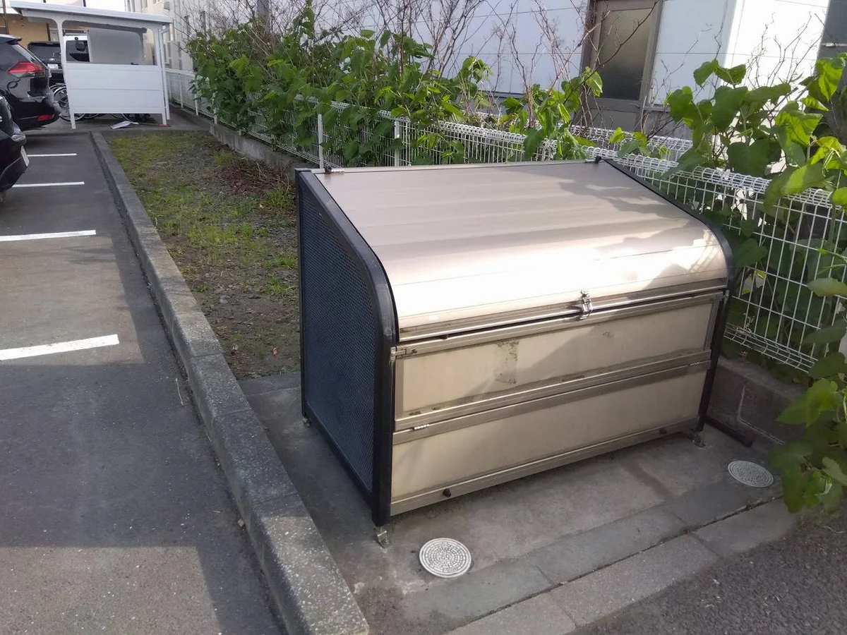 ごみ捨て場