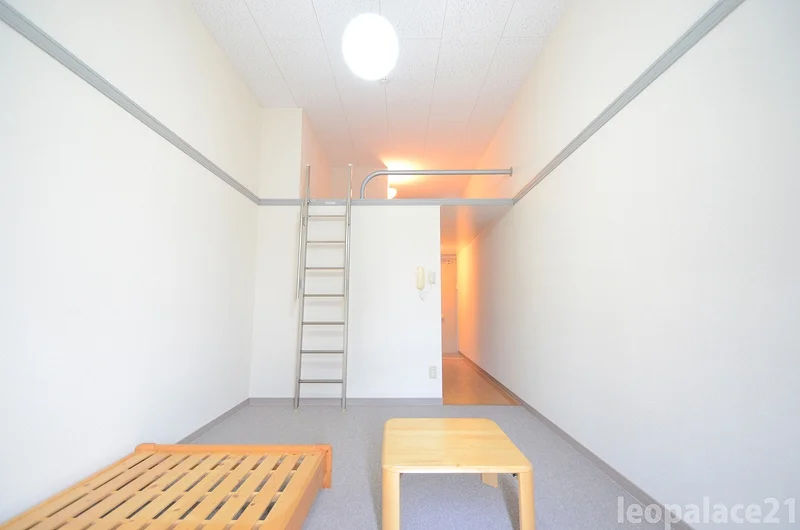 同タイプ部屋の写真となり設備等は現況と異なる場合があります。