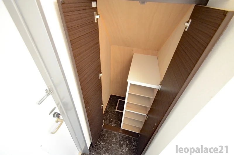 シューズボックス