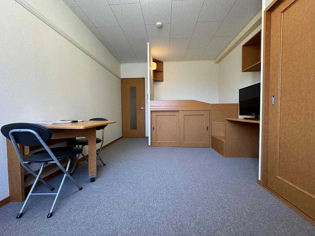 ※同タイプ部屋の写真となります