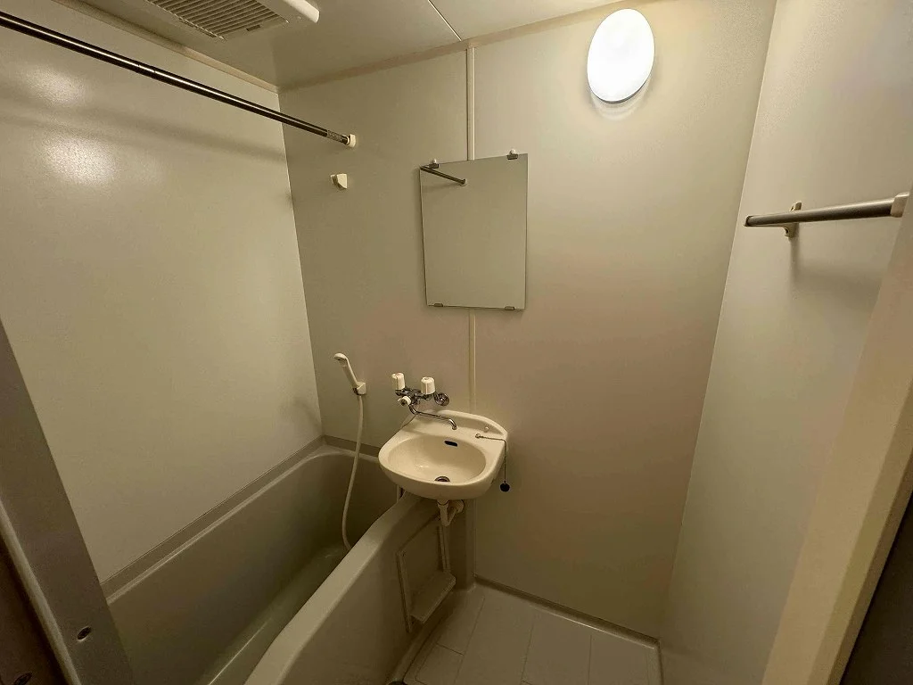 ※同タイプ部屋の写真となります