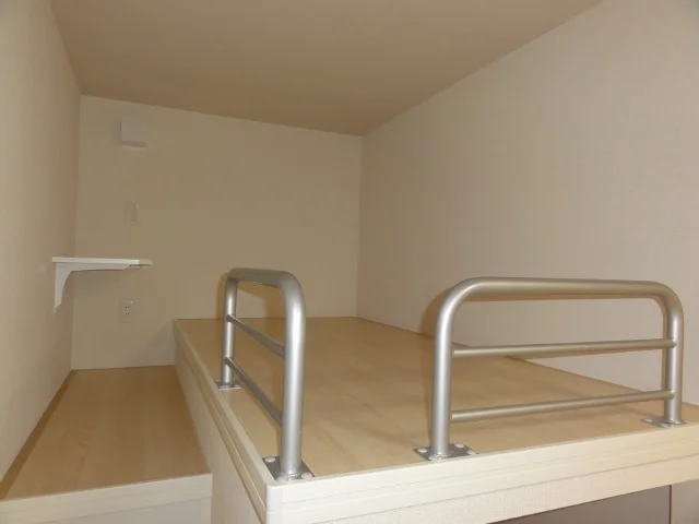 バンクベッドタイプ