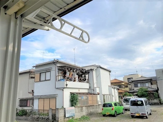 103号室より