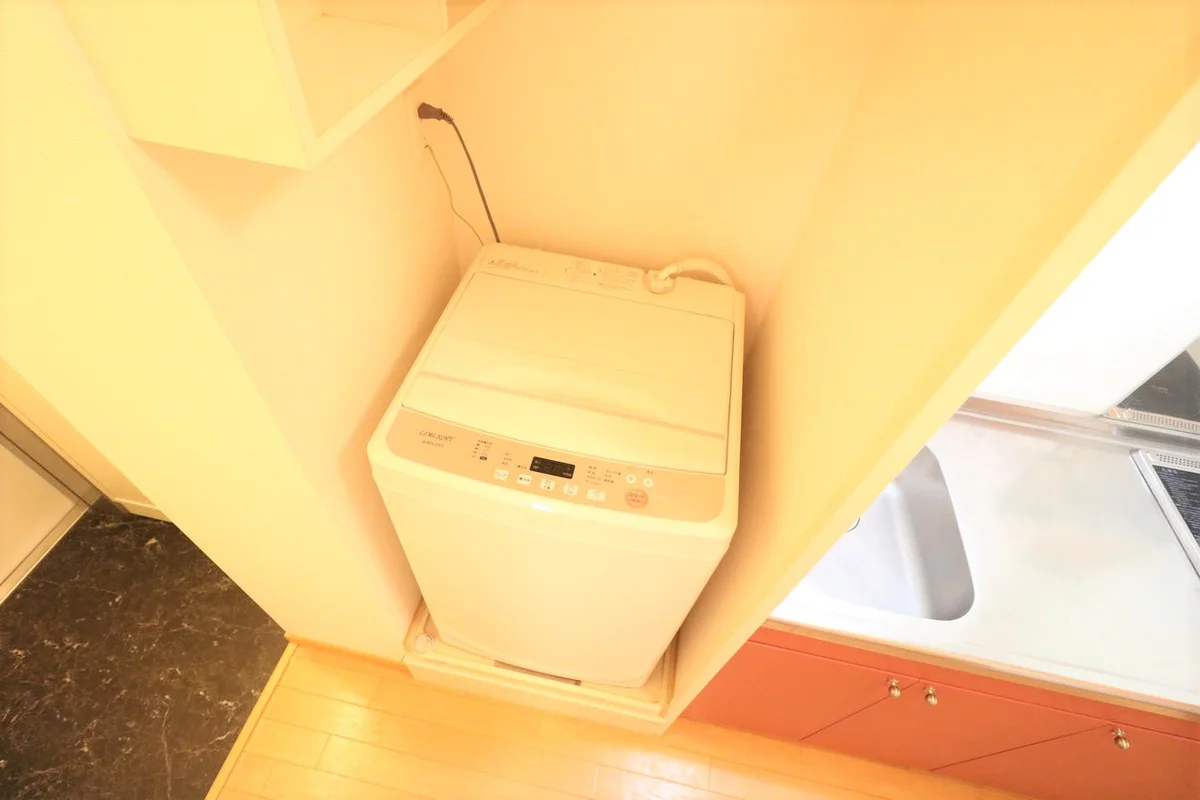 室内洗濯機完備によりお手軽に引越しが可能！