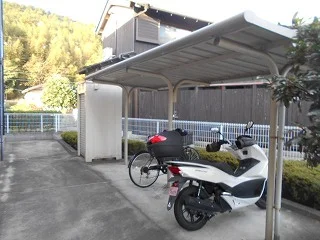 屋根付駐輪場