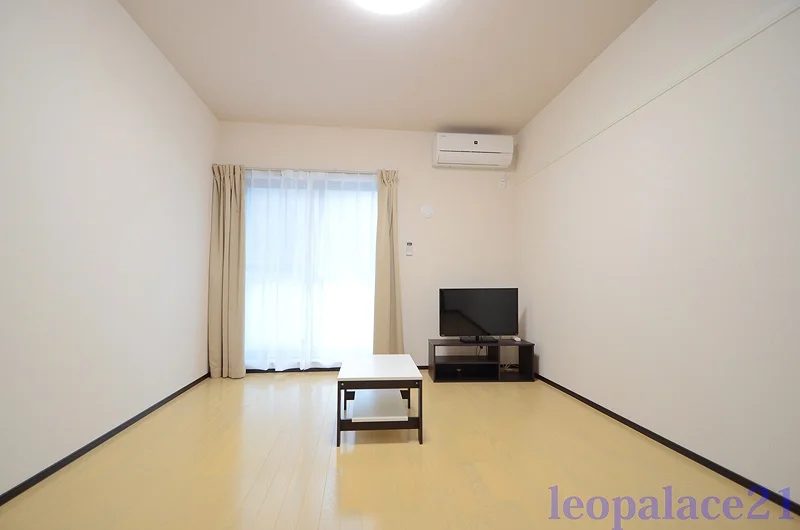 同シリーズの類似となります。現況を優先致します。