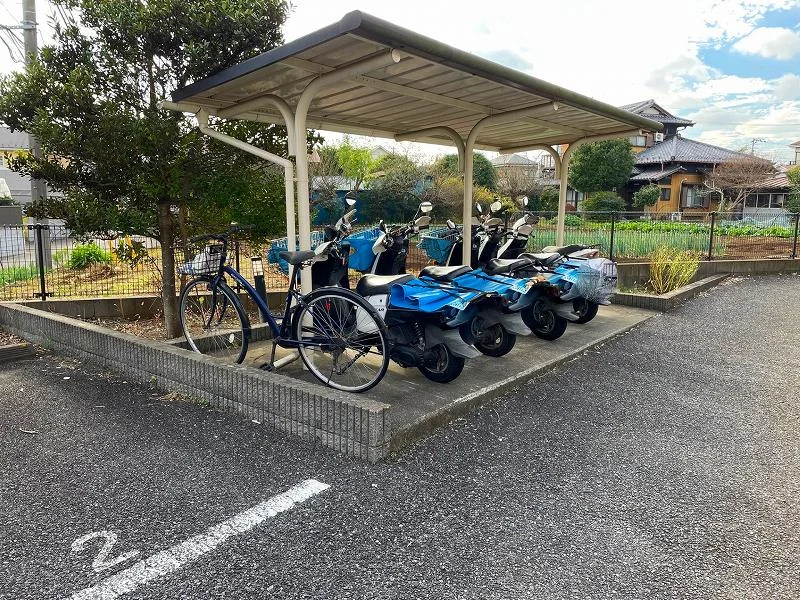 屋根付き駐輪場