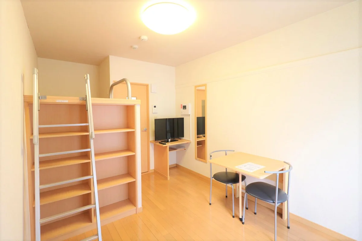 当社人気のハイベッドタイプ!!!決め手はベッド下の収納