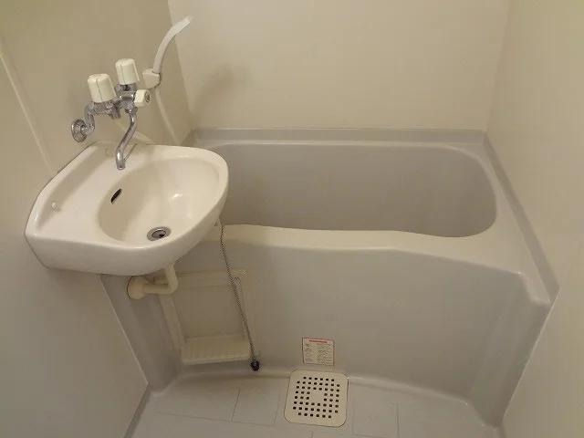 風呂トイレ別のため、ゆっくりと湯船につかれます！