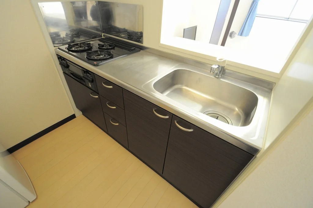 広いキッチンでお料理もらくらく♪