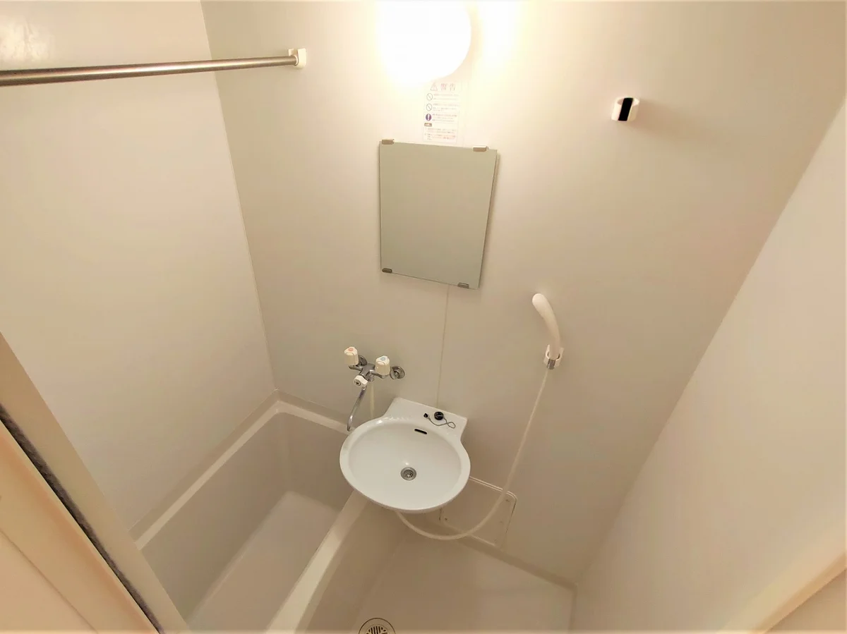 設備・使用は号室により異なる為、現況を優先致します。