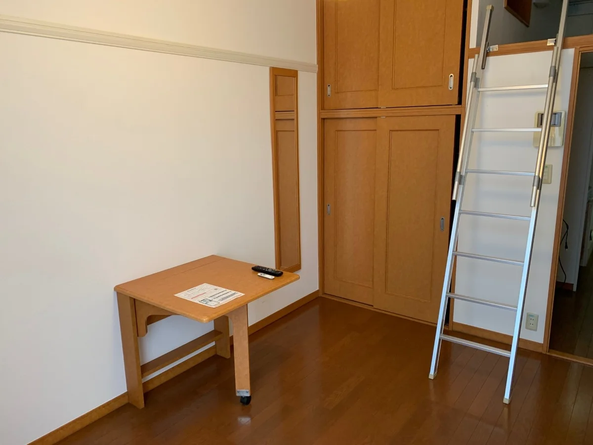 2階は絨毯仕様