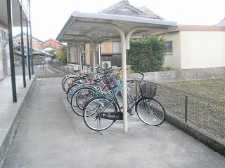 屋根付駐輪場