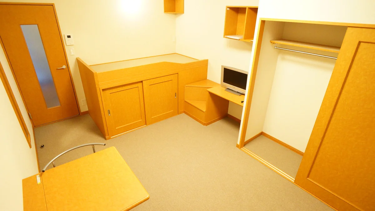 クローゼット以外にも収納スペース多数あり。