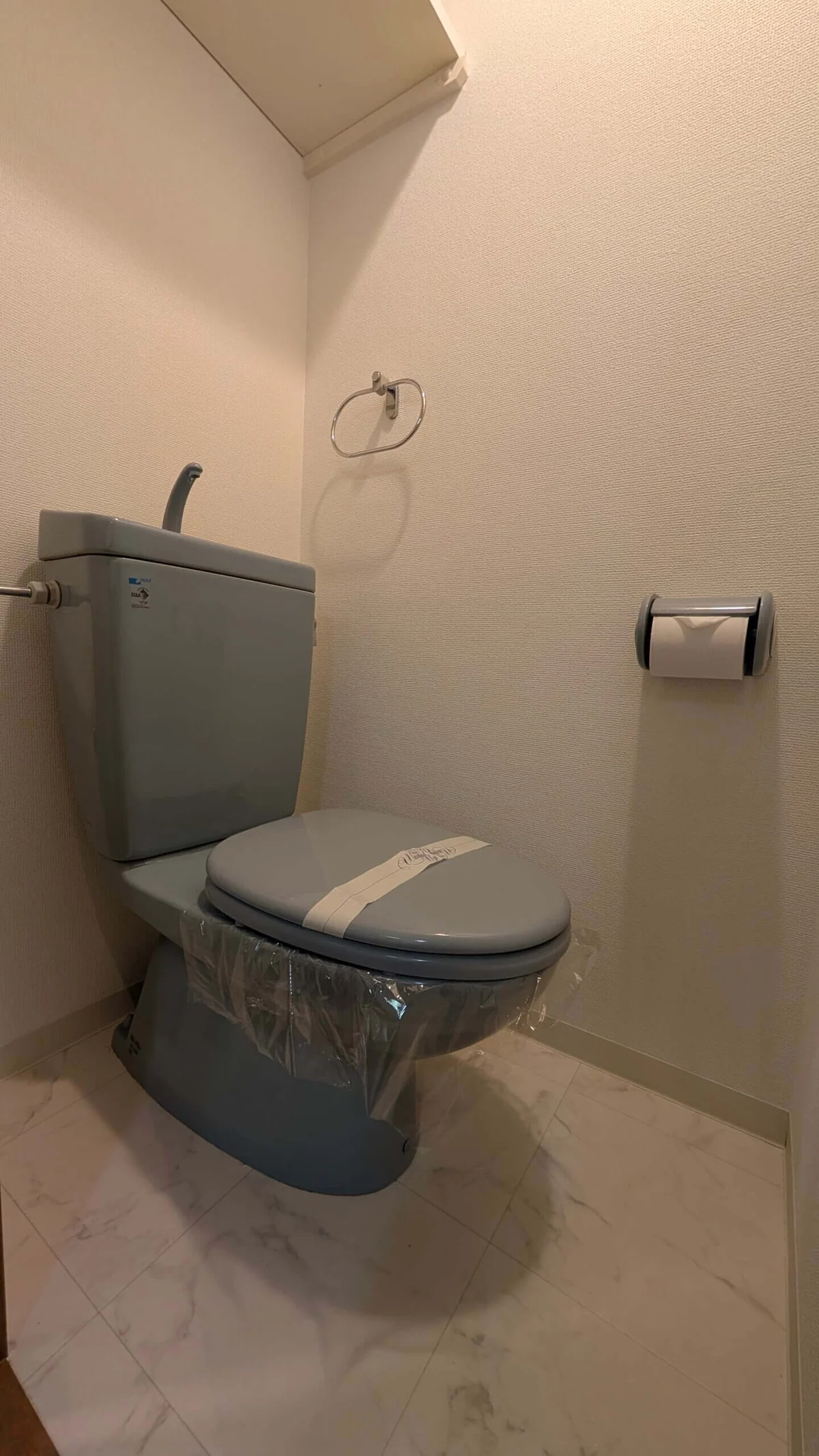 水色のかわいらしいトイレ♪