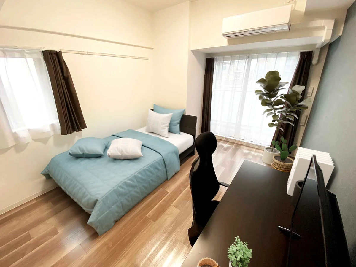 写真はお部屋のイメージです。ラグなどの室内装飾はございません。