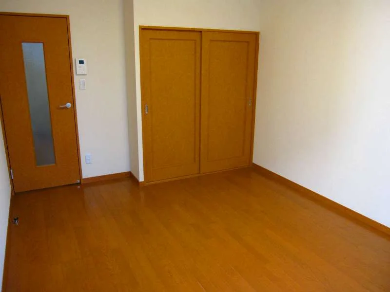 内装はこんな感じです。