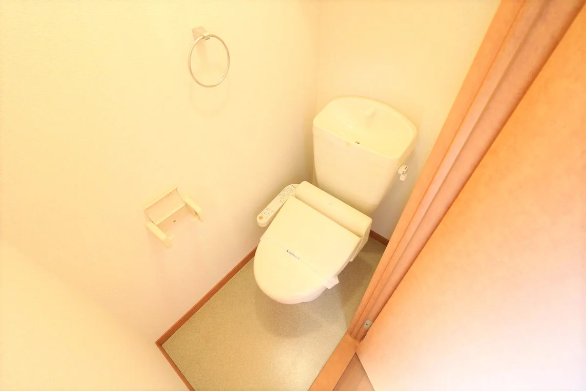 温水洗浄便座を完備しており快適な毎日を！