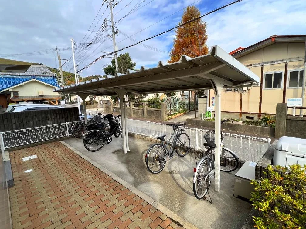 屋根付き駐輪場