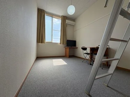 実際のお部屋と異なる場合がございます。