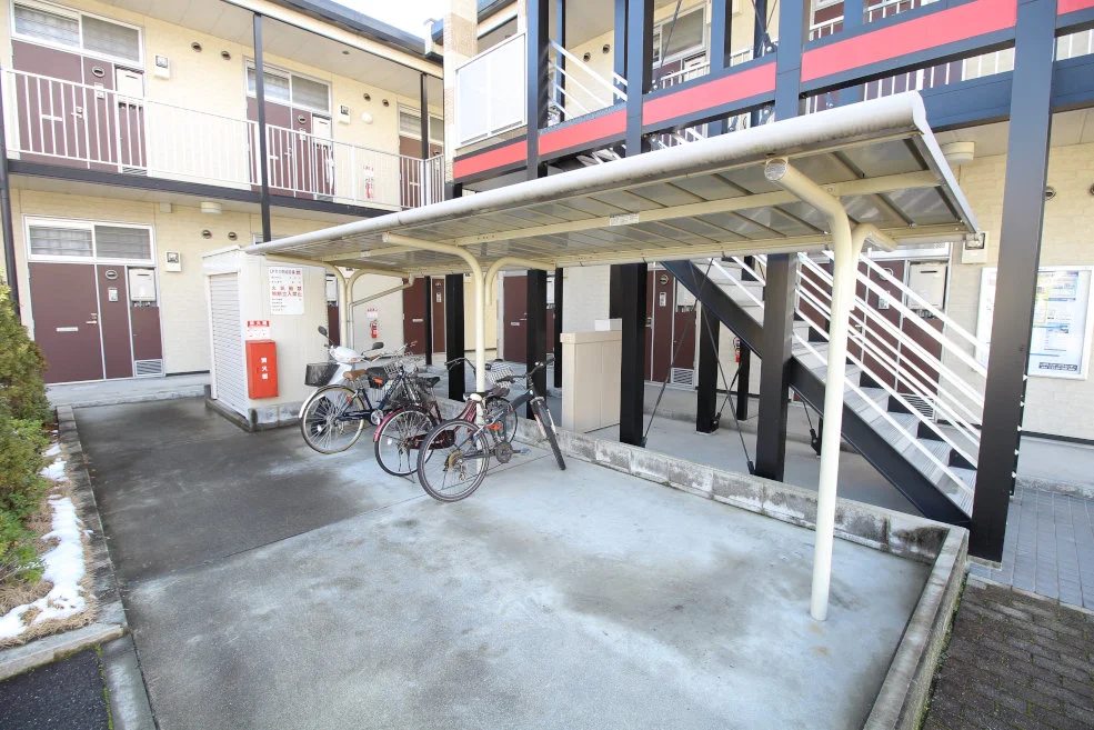 自転車専用の駐輪スペースはもちろん無料！