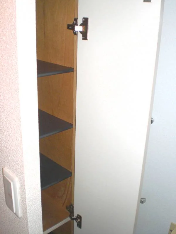 靴箱は自由に高さを変えられます。