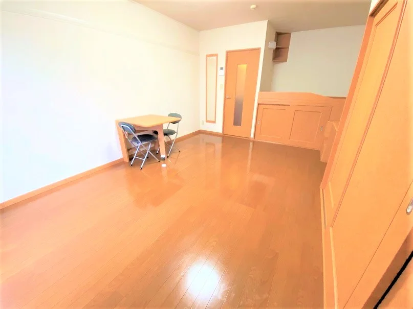 1階はフローリングとなります。