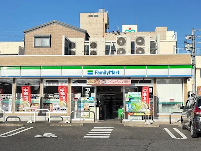 ファミリーマート ぎふ加納新本町店まで徒歩10分