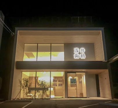 浅井歯科医院まで徒歩8分